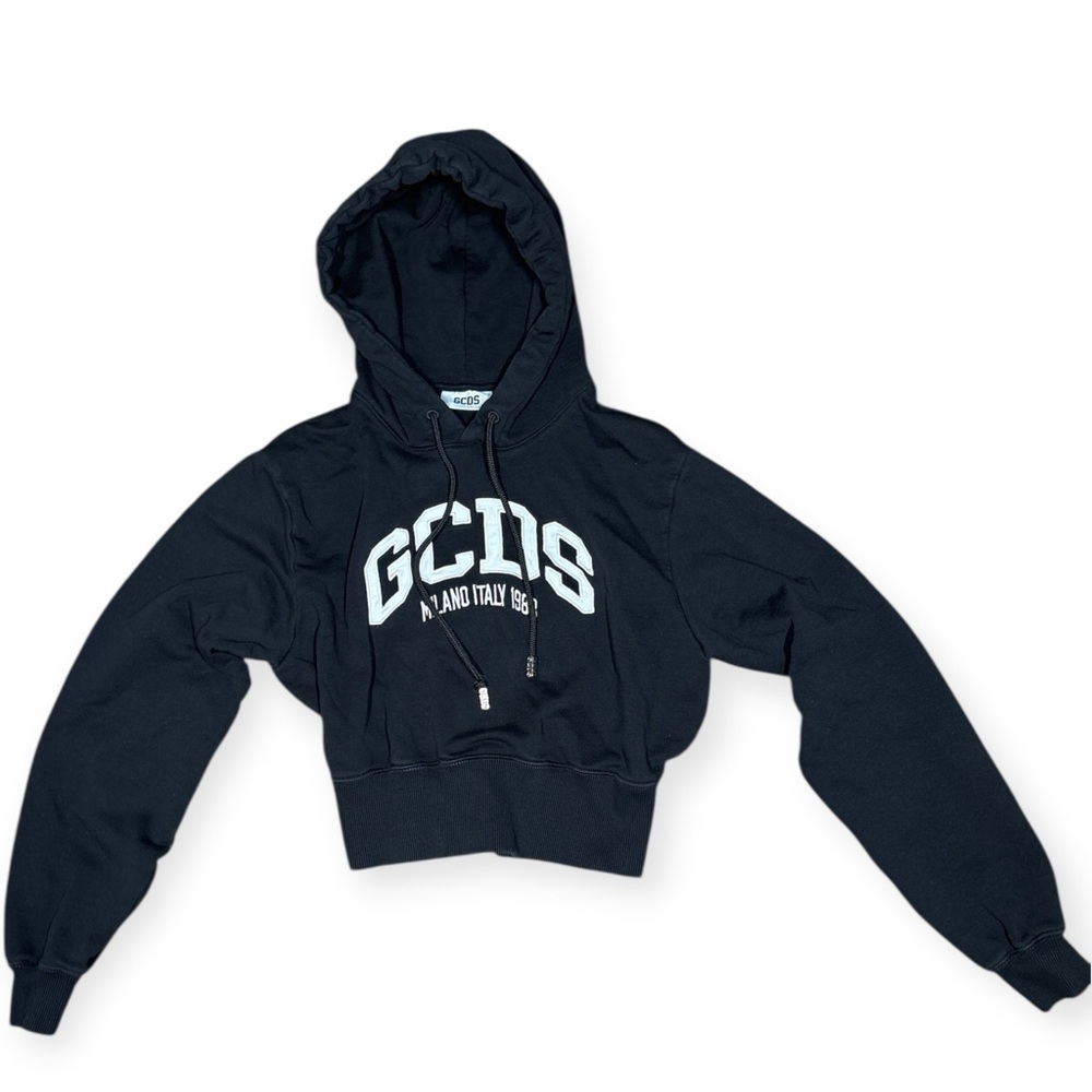 GCDS Logo Crop Hoodie in Black